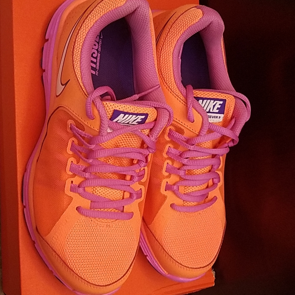 *NEW* Nike Lunar Forever3